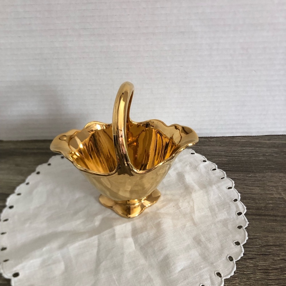 Vtg Royal Winton Gold Ceramic Basket
